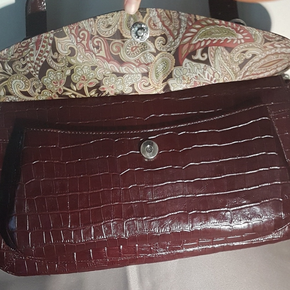 Embossed Handbag - Picture 3 of 8
